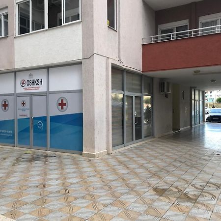 Cozy Lake Front Flat Bequeme Wohnung An Der See Pogradec Luaran gambar