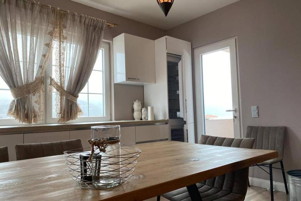 Cozy Lake Front Flat Bequeme Wohnung An Der See Pogradec Luaran gambar