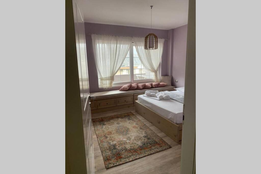 Cozy Lake Front Flat Bequeme Wohnung An Der See Pogradec Luaran gambar