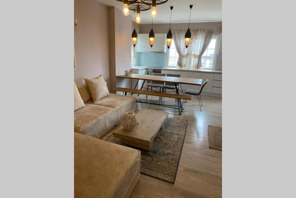 Cozy Lake Front Flat Bequeme Wohnung An Der See Pogradec Luaran gambar
